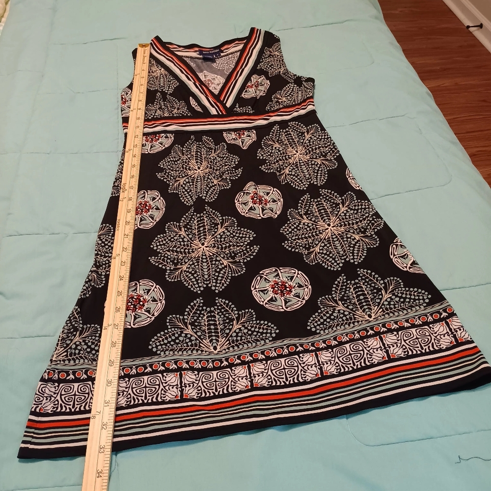 Max Edition Black & Cream Deep V-Neck Summer Dress - Picture 11 of 13